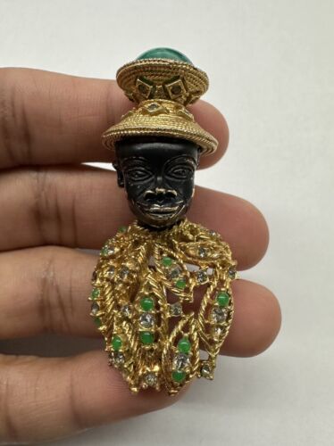 Vintage Ornate Blackamoor Nobleman Brooch Green & White Crystal Goldtone Pin obo